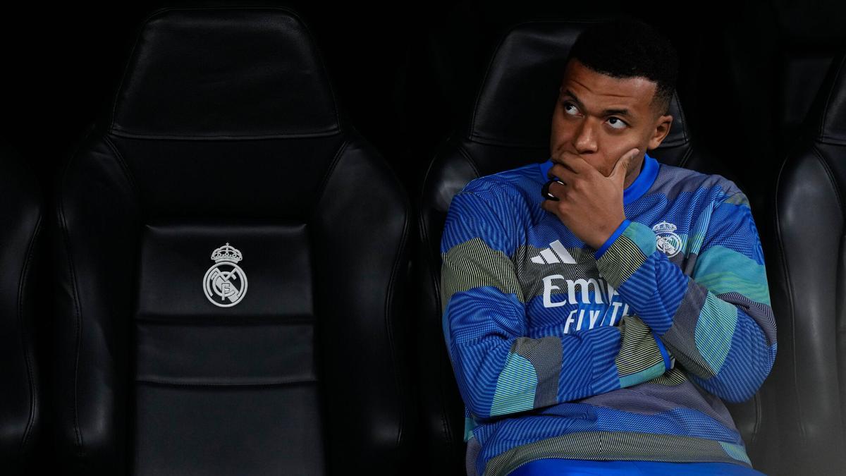 Mbappé: “La gente tiene que hablar del Madrid, pero nosotros tenemos que protegernos y estar unidos”