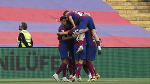 Resumen, goles y highlights del FC Barcelona 3 - 0 Rayo Vallecano de la jornada 37 de LaLiga EA Sports