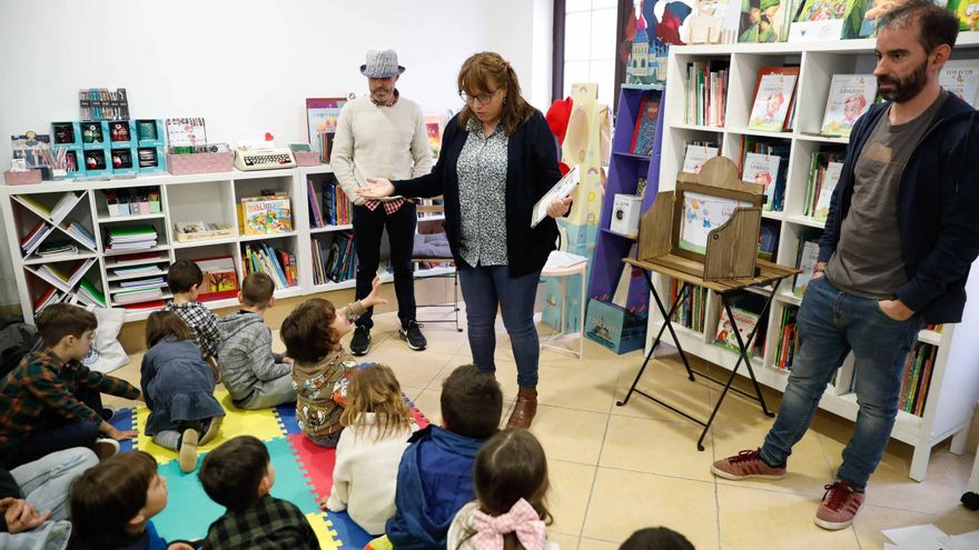 Víctor Raúl Pintado, maestro y pedagogo: &quot;Mi libro ayuda a los padres y a los niños a gestionar la ira de la mejor manera&quot;