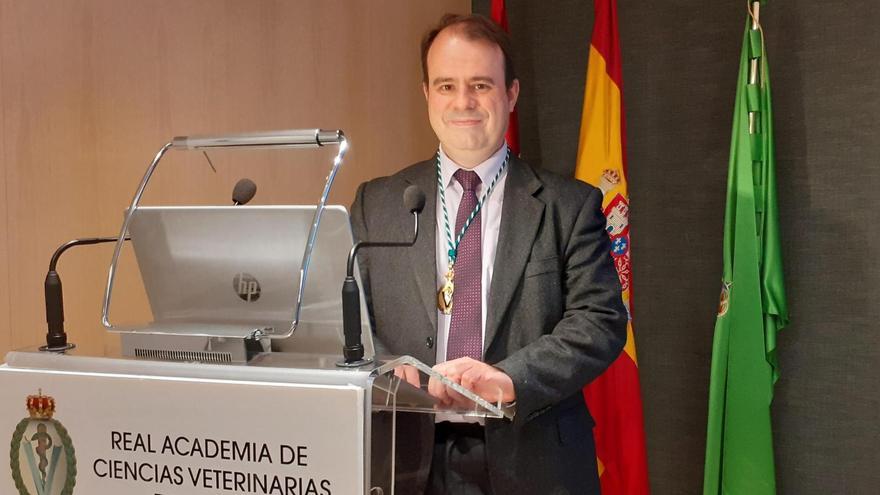 Eligen al orosano Diego Conde nuevo miembro de la Academia de Veterinaria de Galicia