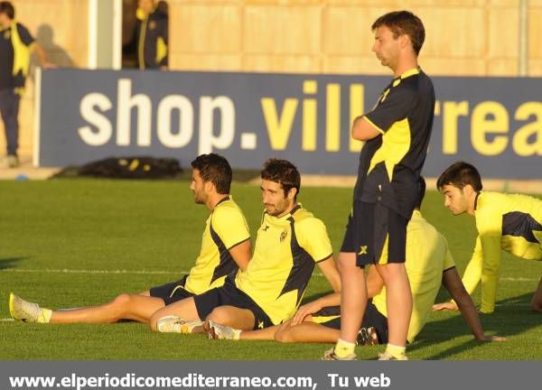 Galería de fotos del entrenamiento del Villarreal CF (22 de octubre del 2012)