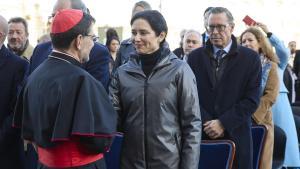 Isabel Díaz Ayuso, antes de la Misa Mayor de la Virgen de la Almudena.