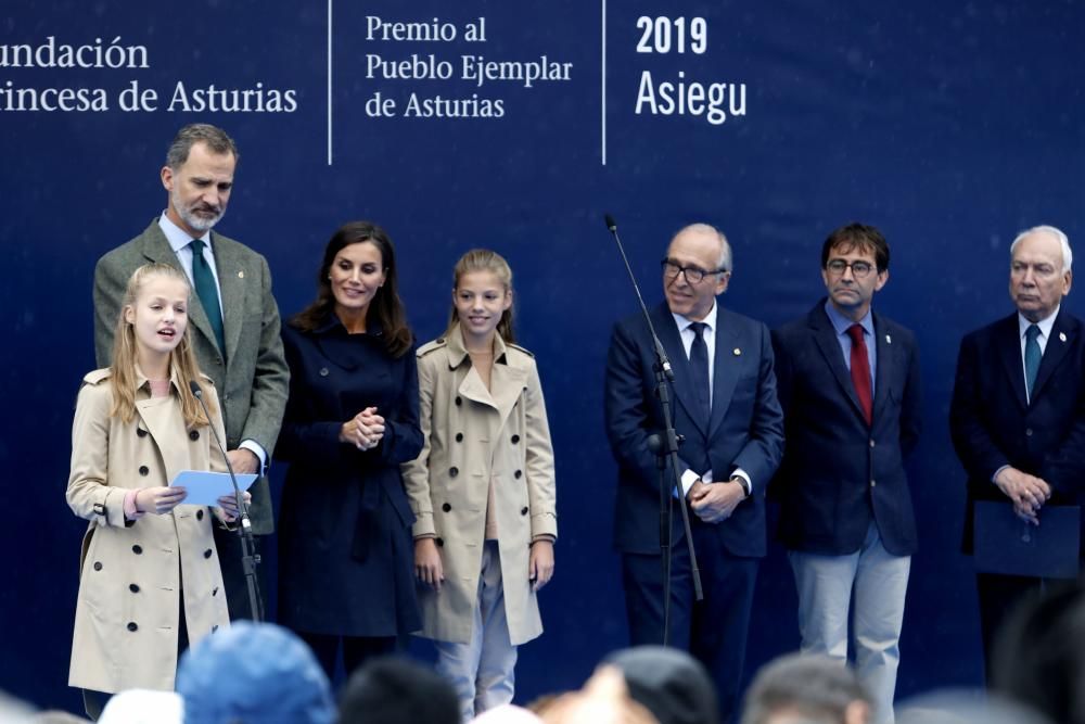 Así fue la visita real a Asiegu, Pueblo Ejemplar