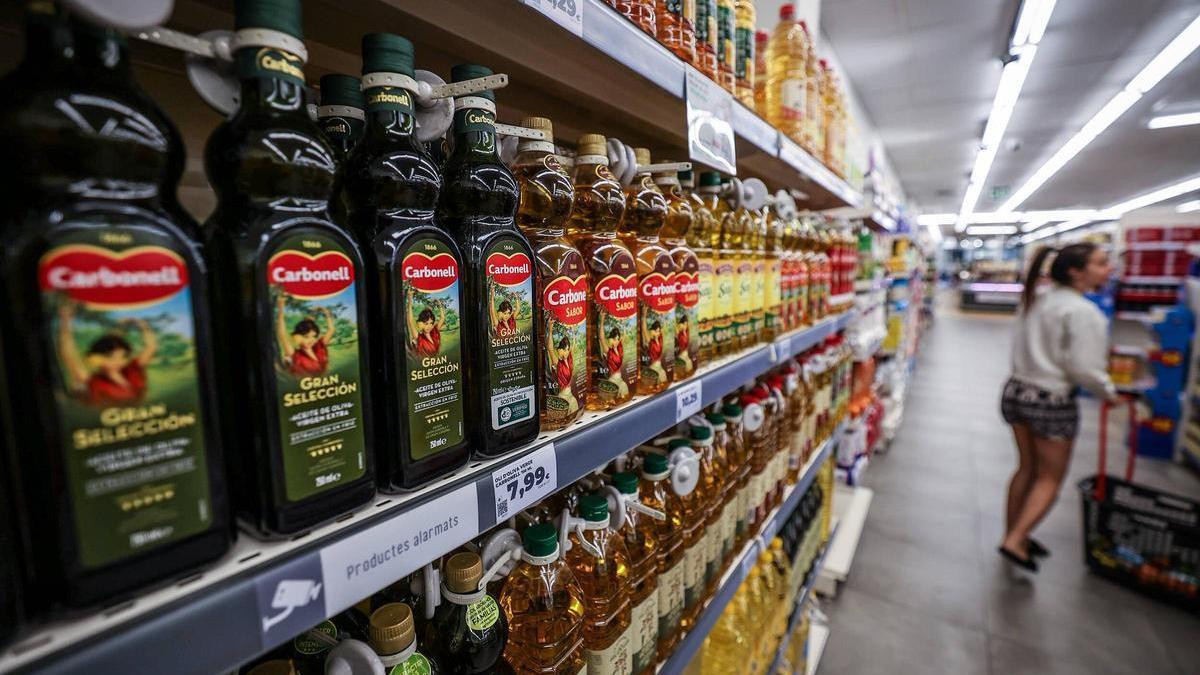 Precio del aceite de oliva en los supermercados.