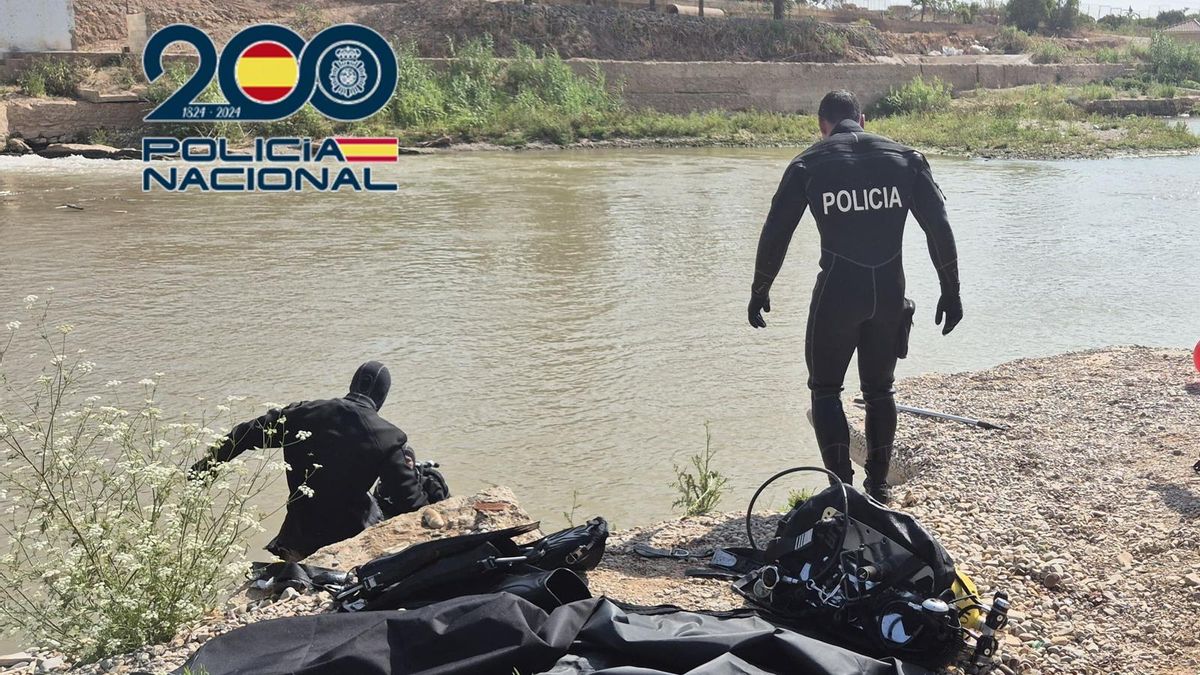 Los buzos del GEO localizan el cuerpo sin vida del joven desaparecido en Acequia de Tormos