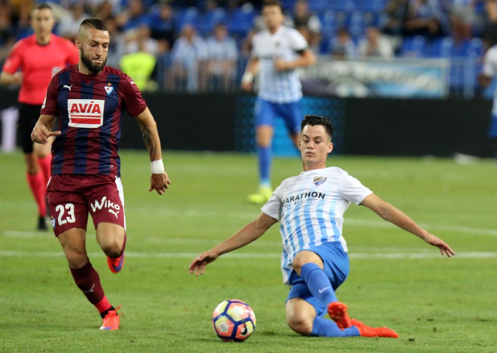 El conjunto de Juande Ramos remonta y logra su primera victoria en la liga.