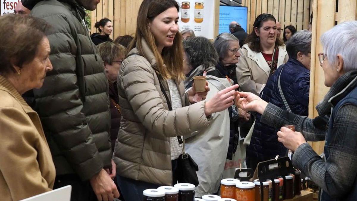 Assistència multitudinària a la fira Orígens d’Olot. | PERE DURAN/NORD MEDIA