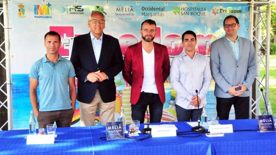 Óliver Armas, Ramón Suárez, José Carlos Álamo, Fernando Ilarduya y Pablo Díaz, de izq. a dcha., en el hotel Tamarindos.