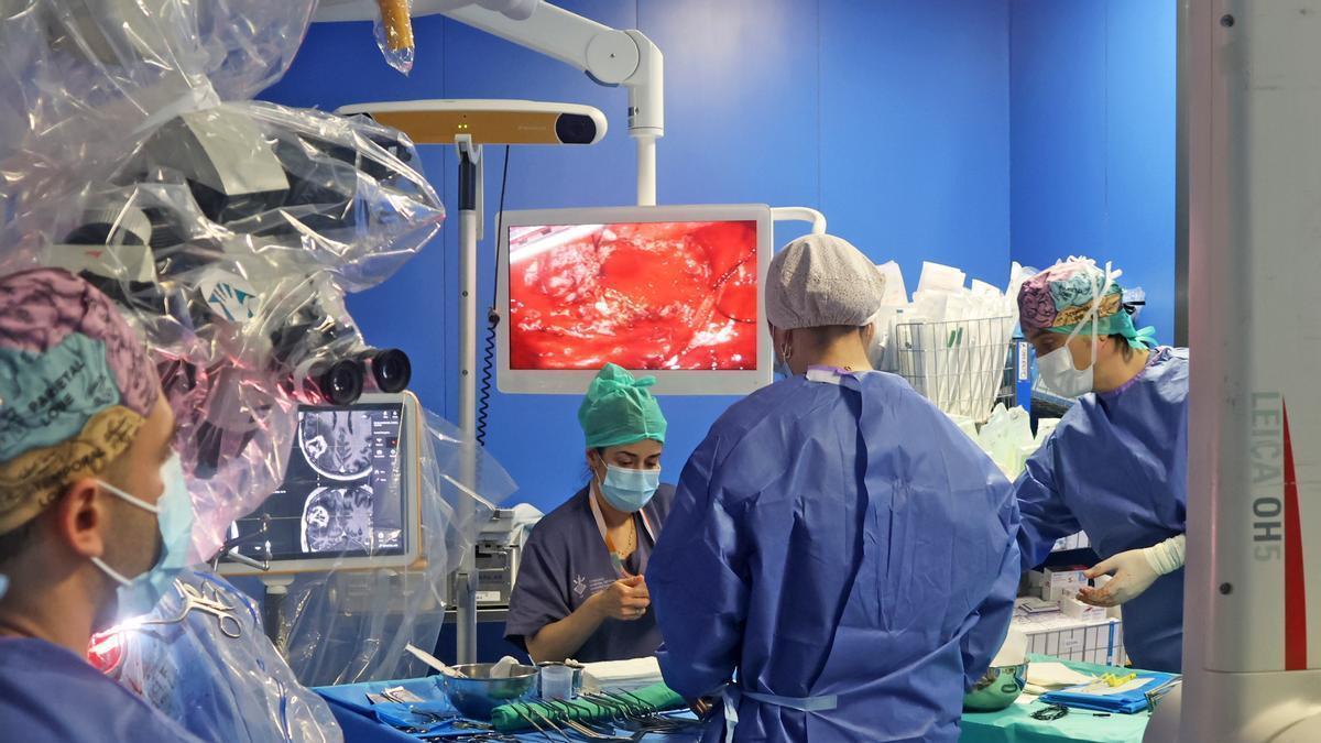 Foto de una creaneotomía paciente despierto