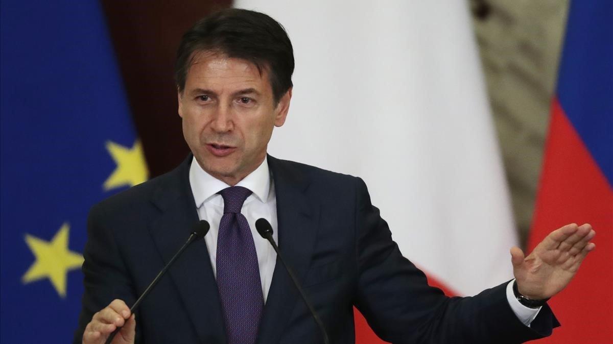 zentauroepp45603353 italian prime minister giuseppe conte speaks during a joint 181026140440