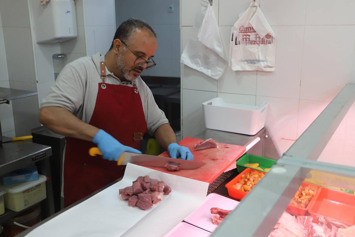 Mohamed Zeriouh Halbaj, carnicero en Ciudad Jardín.