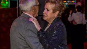 Sortir de festa als 80 i beure Aquarius