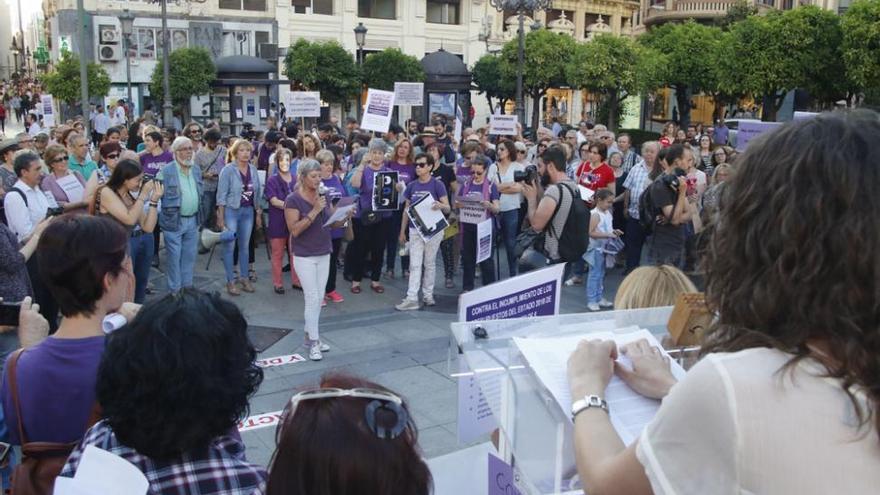 Colectivos feministas exigen saber cuánto vale la vida de las mujeres