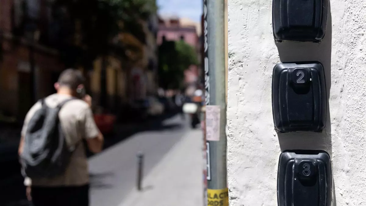 Las viviendas de uso turístico absorben casi uno de cada cuatro visitantes que se alojan al año en Madrid
