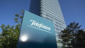 Telefónica situa de vicepresident el representantdel Govern