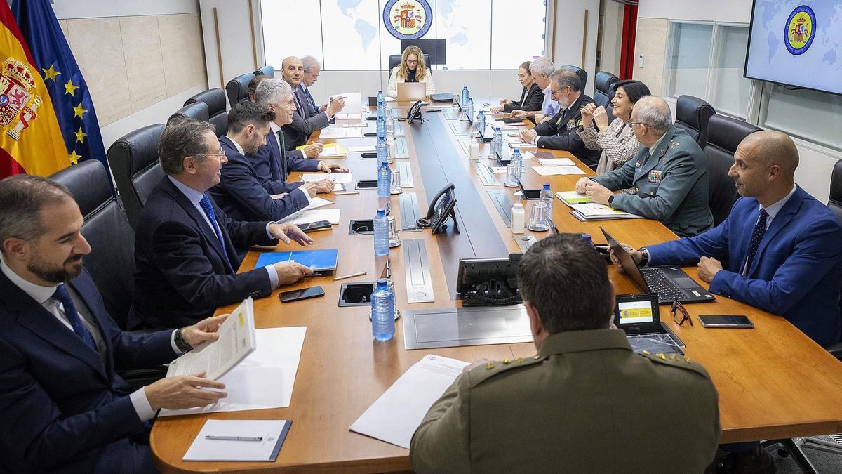 El ministro del Interior, Fernando Grande-Marlaska, preside la reunión de la Mesa de Valoración de la Amenaza Terrorista.