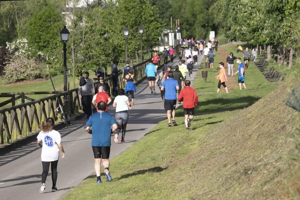 Oviedo en el primer día para poder salir a pasear y a hacer deporte por tramos horarios en Asturias.