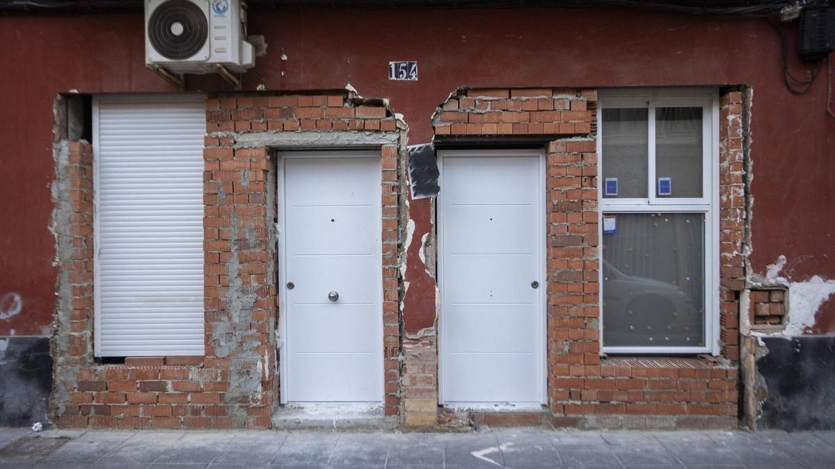 Apartamentos en construcción en los bajos de un edificio de València.