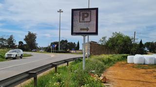 Anzeigetafel soll Parkprobleme am Naturstrand Es Trenc auf Mallorca entschärfen