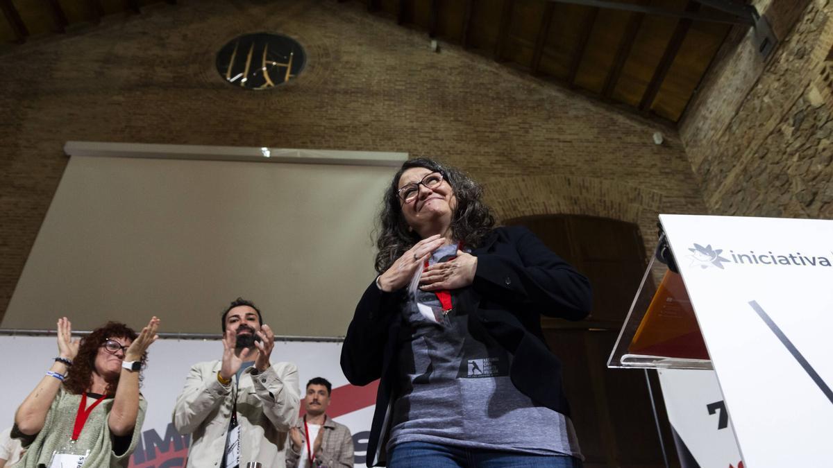 Mónica Oltra agradece el apoyo de su partido, Iniciativa, tras anunciar su regreso, este sábado.