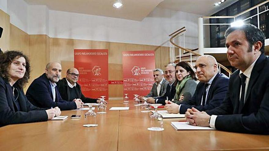 Reunión ayer entre BNG y PSOE sobre el acuerdo de investidura.