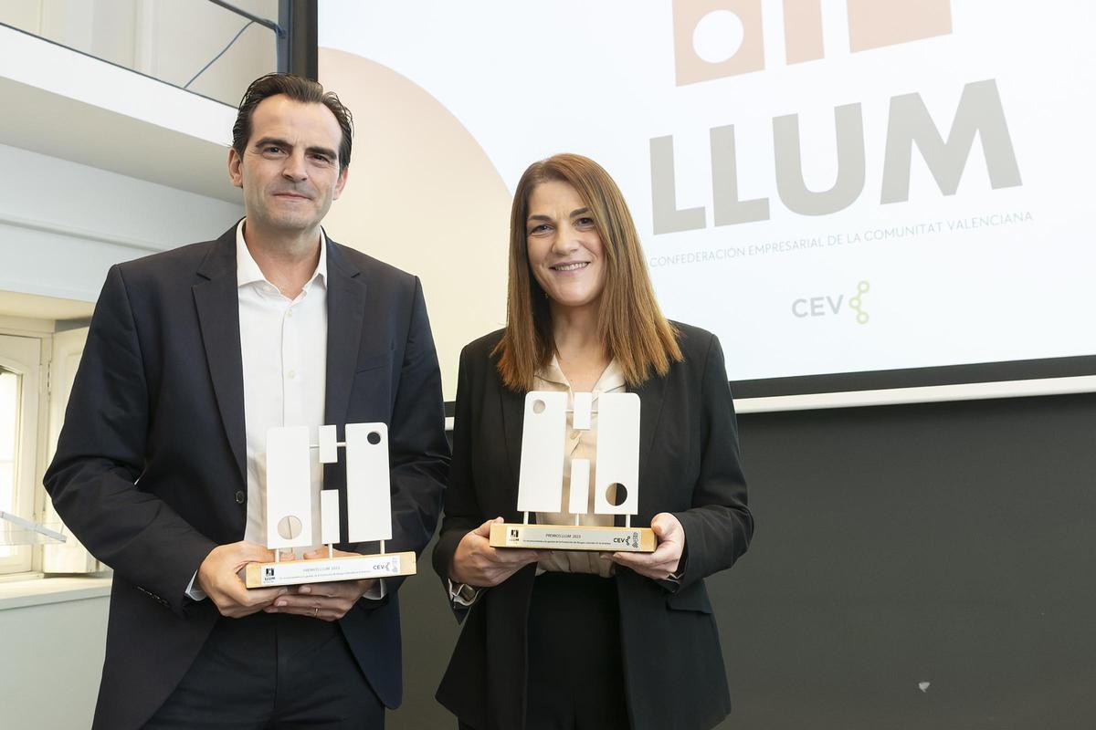 Entrega del premio a AGAMED