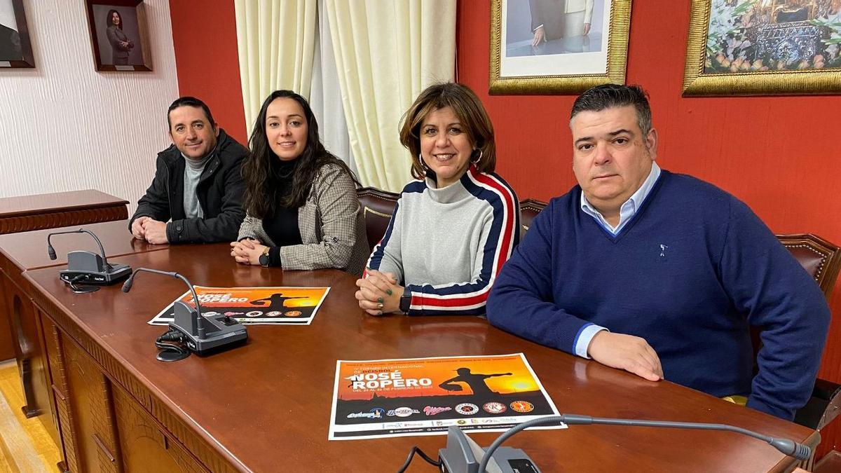 Presentación del Torneo Internacional de Béisbol José Ropero.