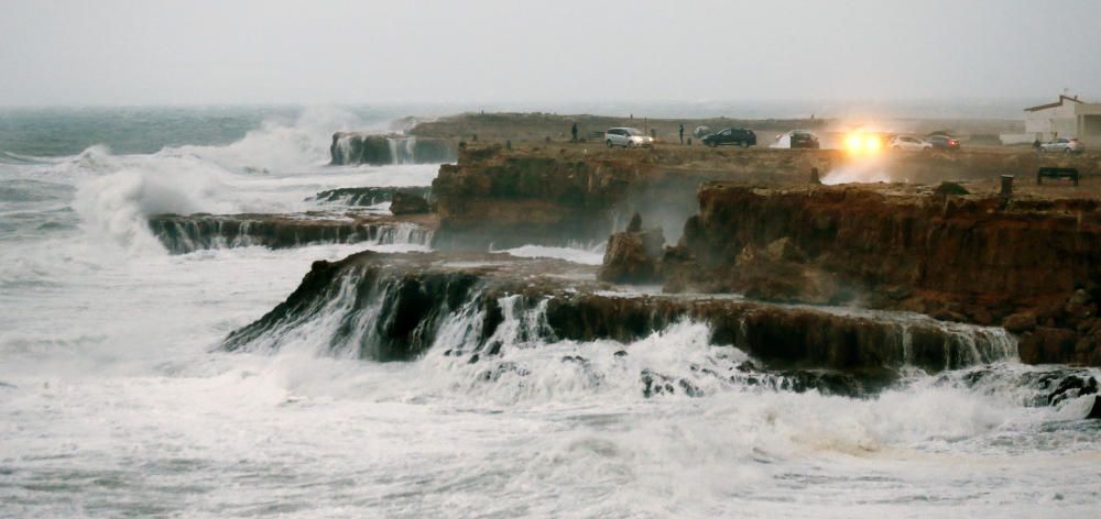 El temporal deja Guardamar del Segura sin playa