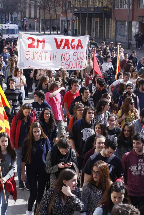 Vaga d'estudiants per demanar la rebaixa de les taxes a Girona