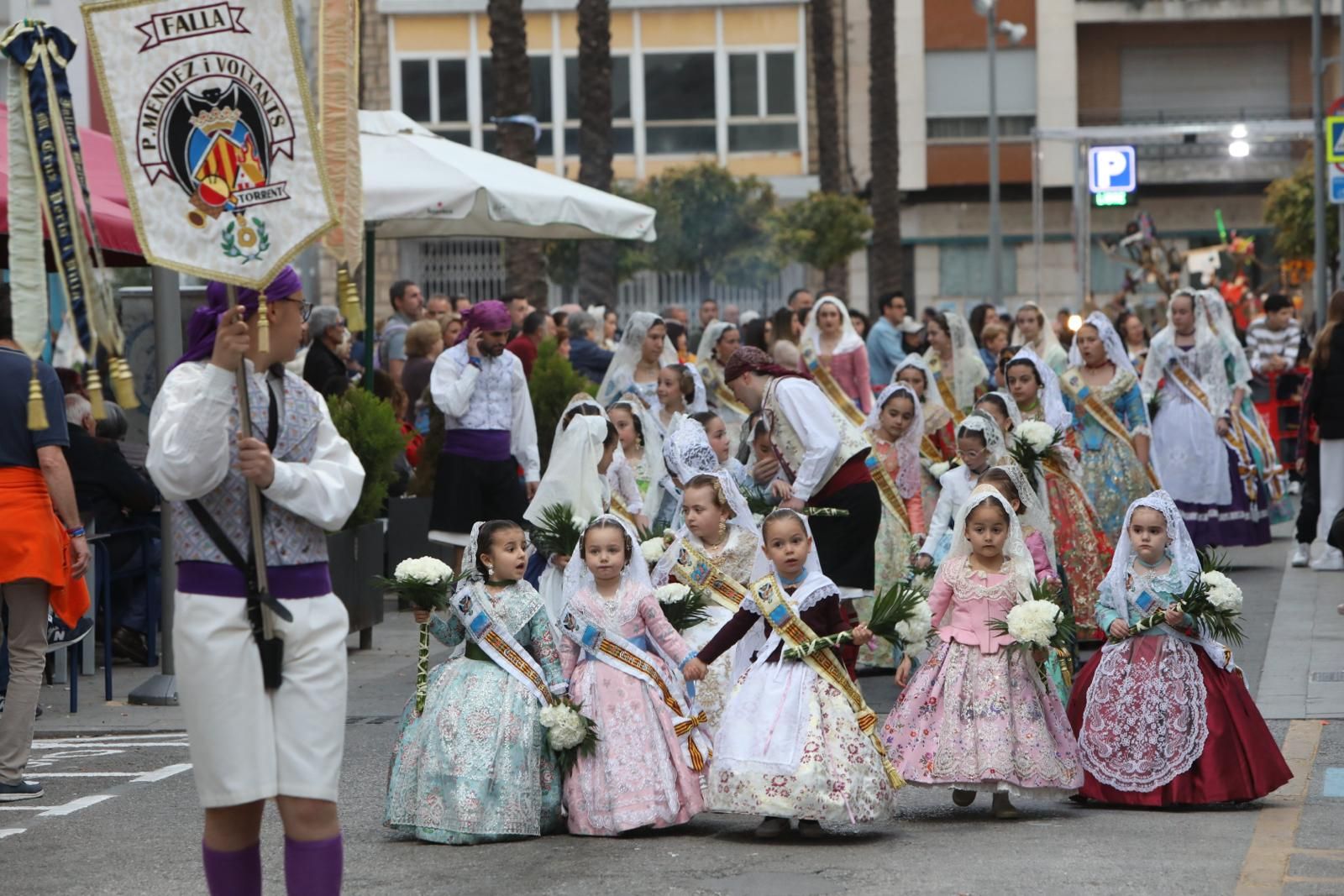 Búscate en la ofrenda a la Virgen en Torrent