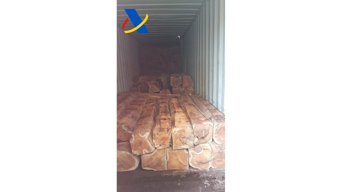 Madera incautada por la Agencia Tributaria