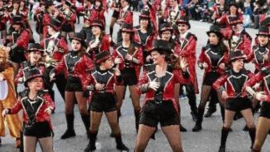 Una imatge de la celebració del carnaval de Roses del dissabte a la tarda.