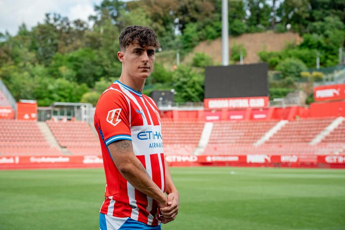 Les imatges de la primera equipació del Girona per la temporada 2026-27