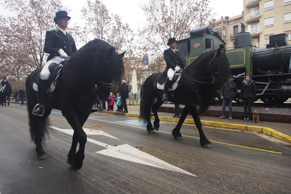 La pluja fa endarrerir la sortida dels Tres Tombs d'Igualada