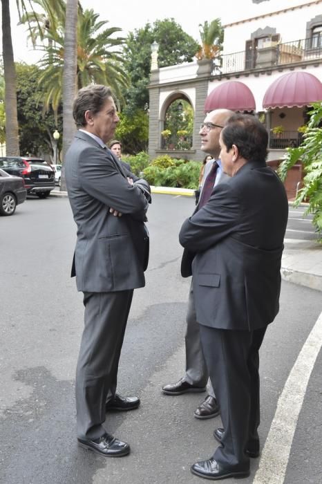 Fernando Clavijo asiste al II Foro de ...