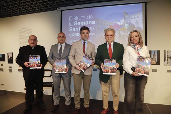 La presentación de la revista Semana Santa en Córdoba, en imágenes