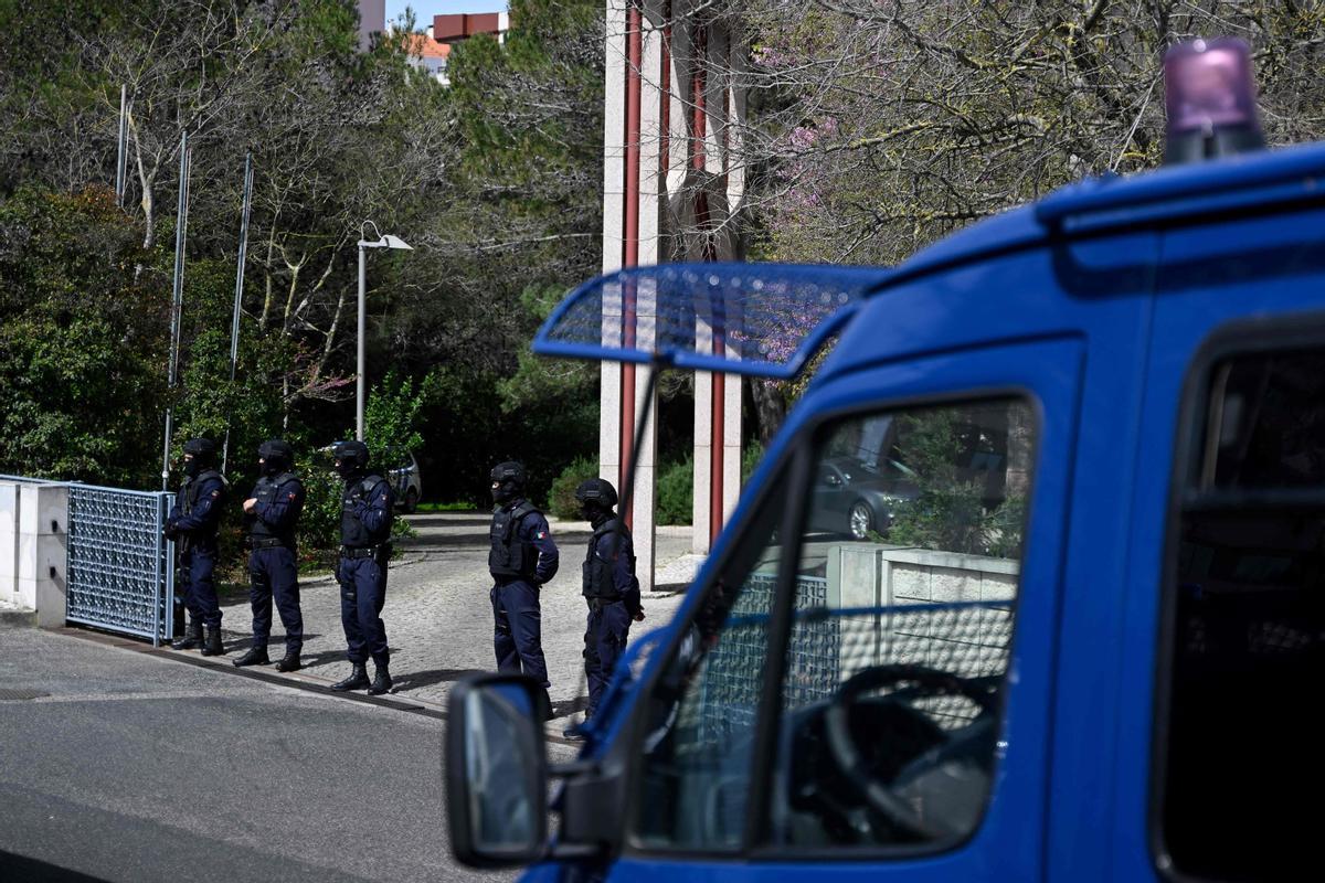 Al menos dos personas han muerto por heridas de arma blanca y otra ha resultado herida de gravedad en un ataque a un centro ismaelí en Lisboa