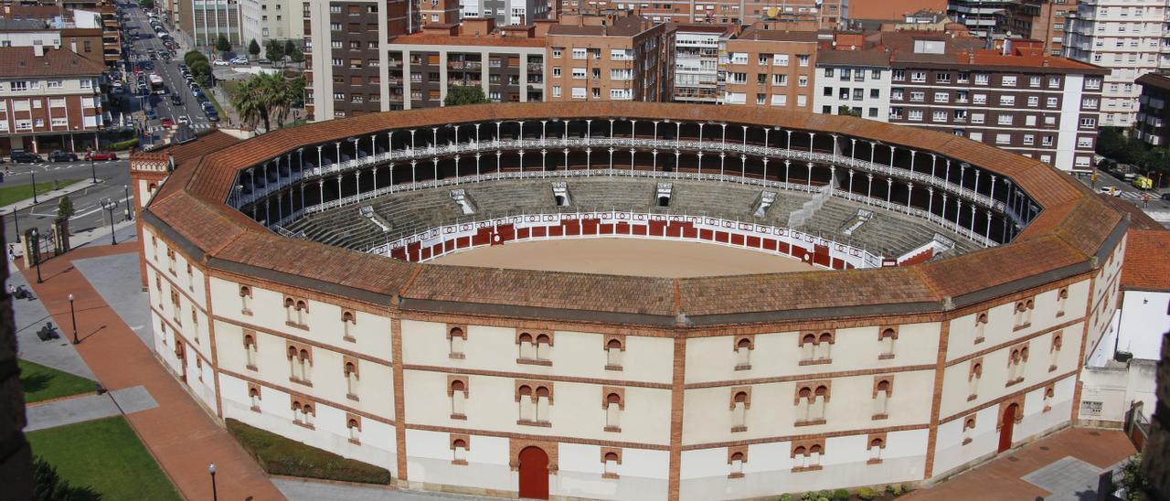 La plaza de toros de El Bibio.