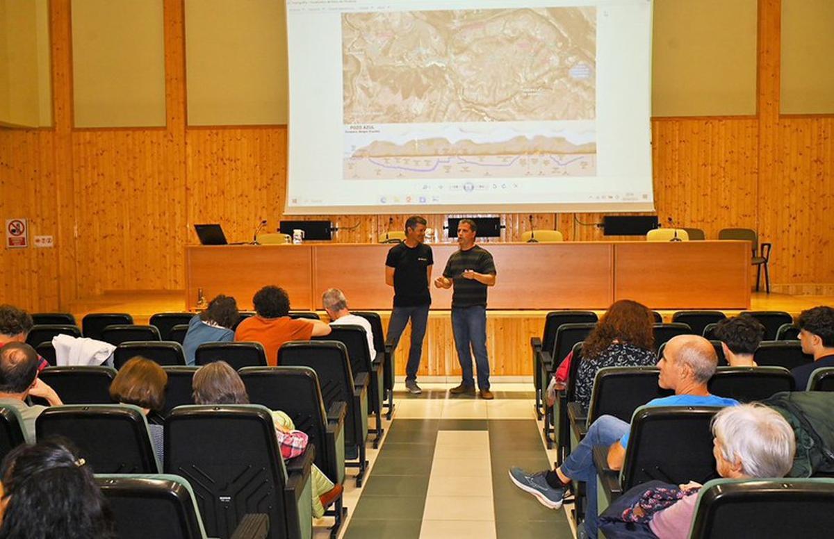 Eliseo Belzunce contó en la Semana de la Montaña su experiencia en ‘El pozo azul’.
