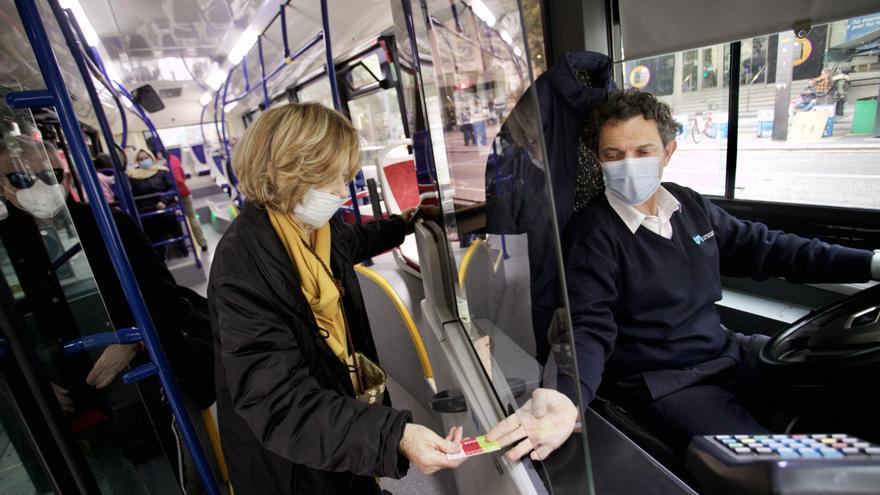 Los médicos murcianos dicen que &quot;es el momento de avanzar&quot; con la retirada de la mascarilla