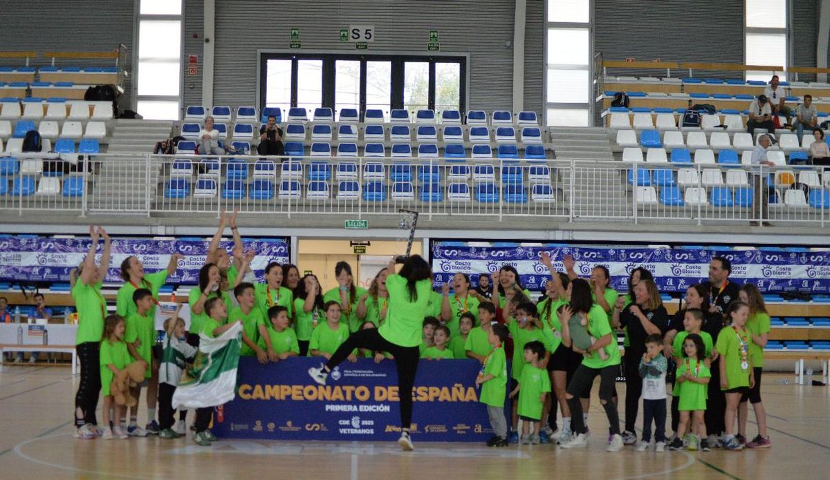 Club Balonmano Elche, subcampeón de España de Veteranas.