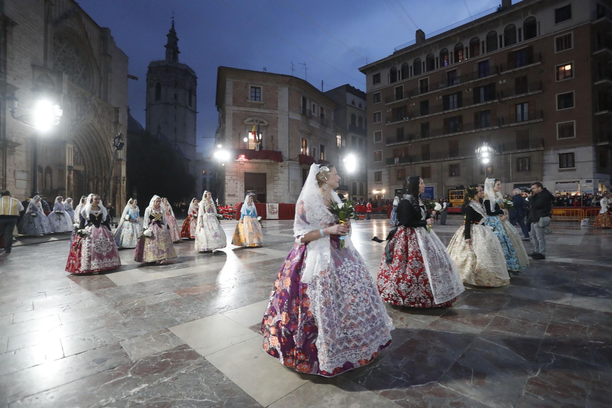 Búscate en el segundo día de ofrenda por la calle de la Paz (entre las 19:00 a las 20:00 horas)