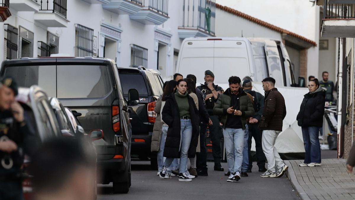 Detenidos los dos hermanos vecinos de Francisca Cadenas tras el hallazgo de restos óseos en su vivienda de Hornachos