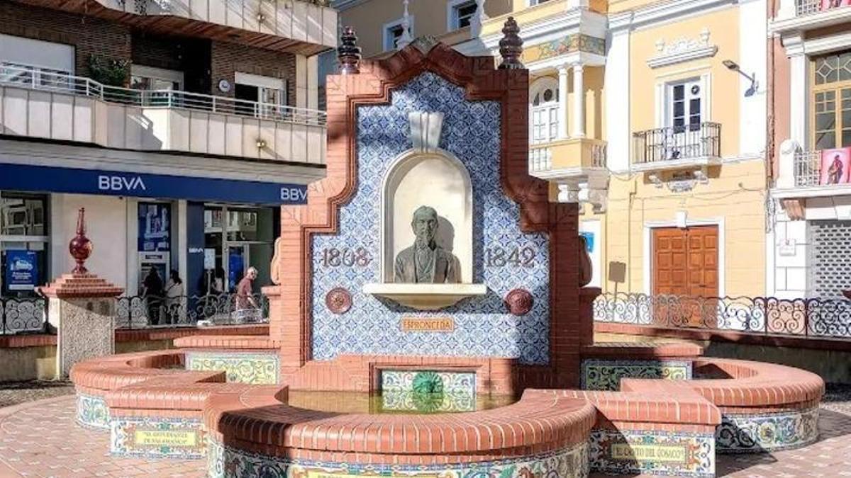 Busto de José de Espronceda que ahora está situado en el interior del parque.