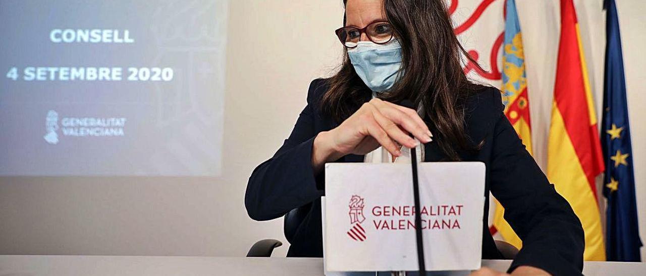 La vicepresidenta del Consell, Mónica Oltra, en la rueda de prensa tras el pleno del Consell.