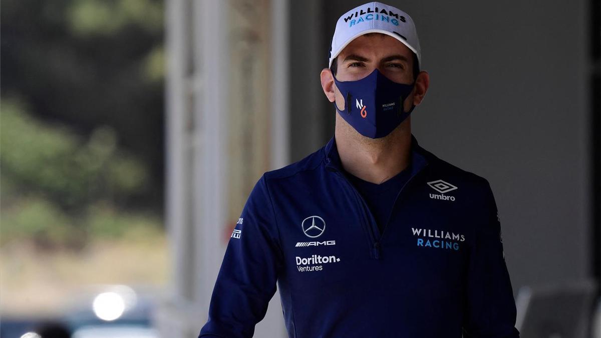 Nicholas Latifi en el paddock del Circuit