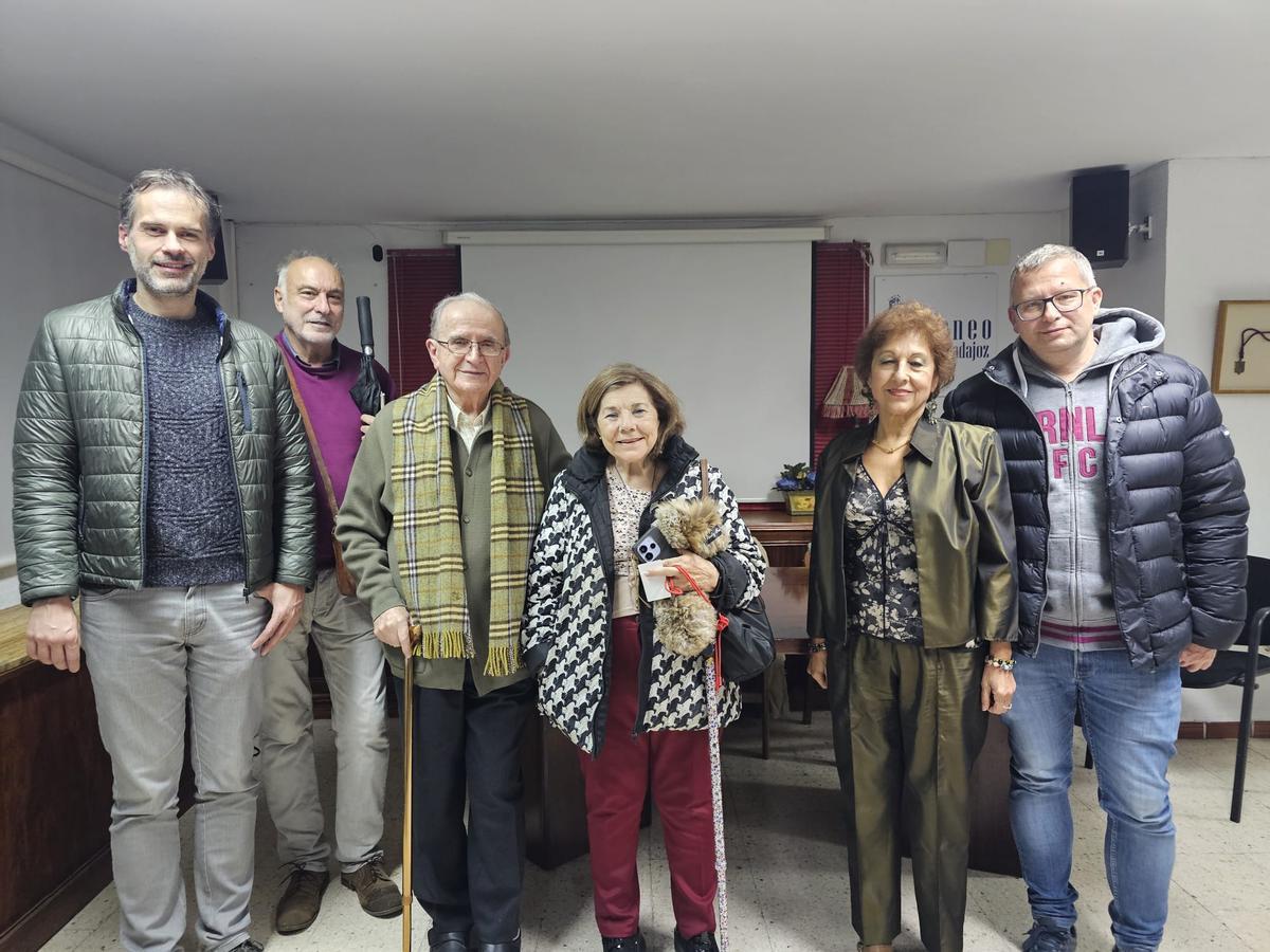 Miembros de la junta directiva del Ateneo de Badajoz.