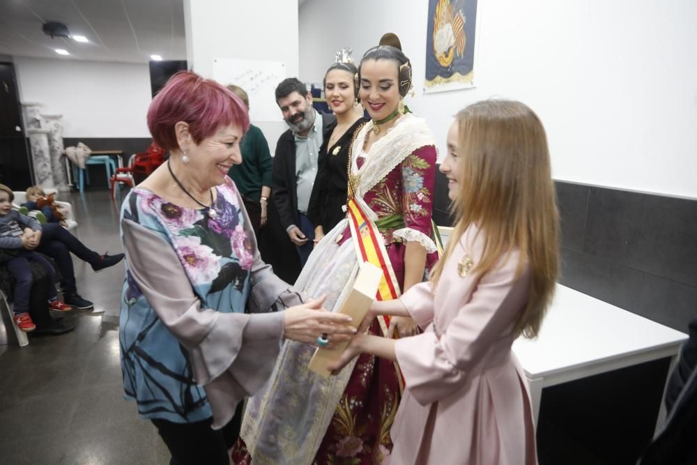 Premis Botafoc de la falla Cronista Vicent Beguer Esteve de Torrent en los que ha sido galardonada la edición de l'Horta de Levante EMV.