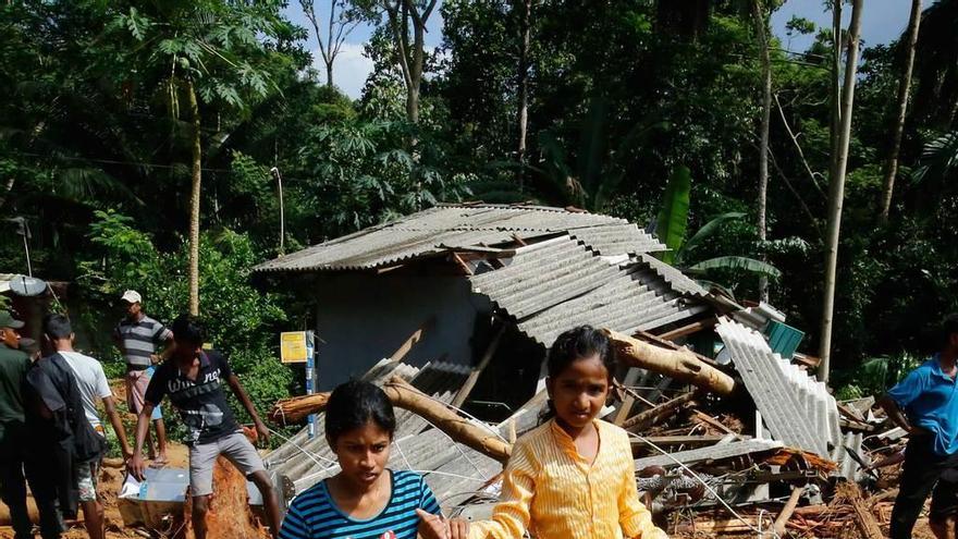 Afectados por el monzón en Sri Lanka.