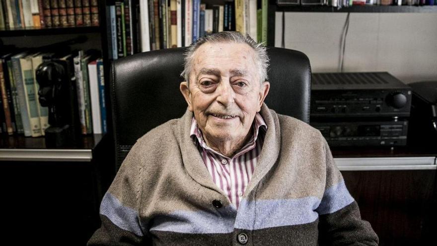 Fallece Fernando Bueno, neurocirujano en Oviedo durante cuatro décadas